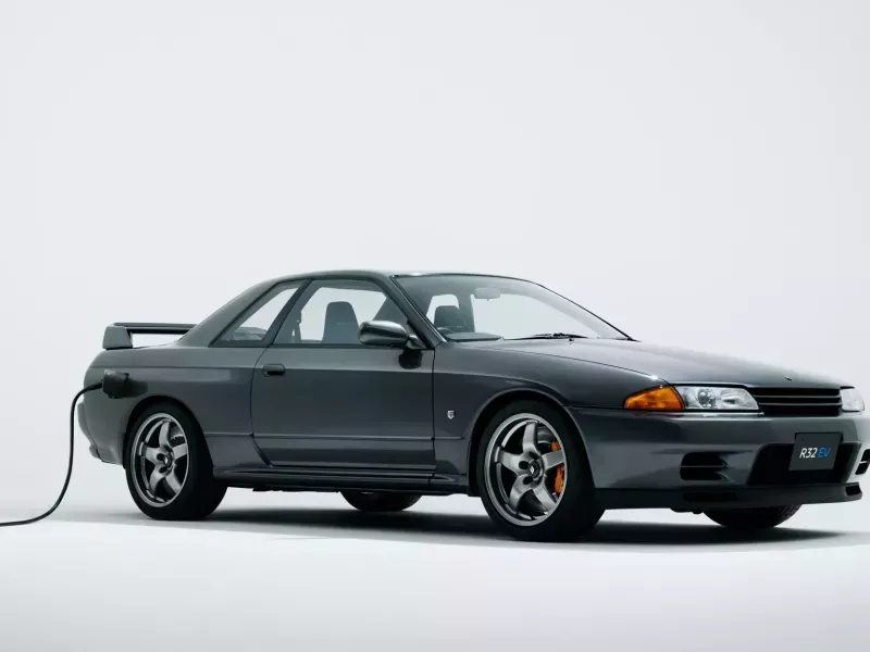 Nissan traiciona a Godzilla: el Skyline GT-R R32 sacrifica su alma por un futuro eléctrico