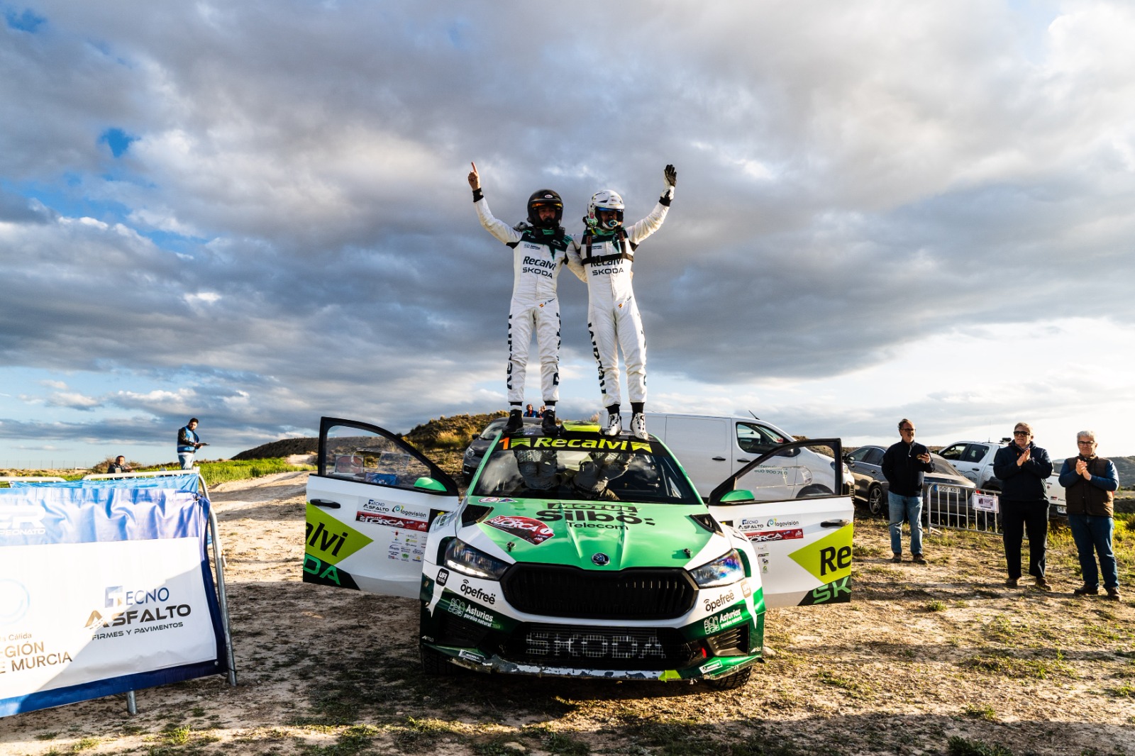 Škoda arrasa en el inicio del S-CER 2025 con doblete en Lorca