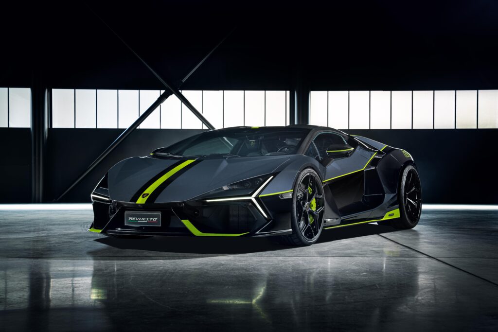 Lamborghini Revuelto