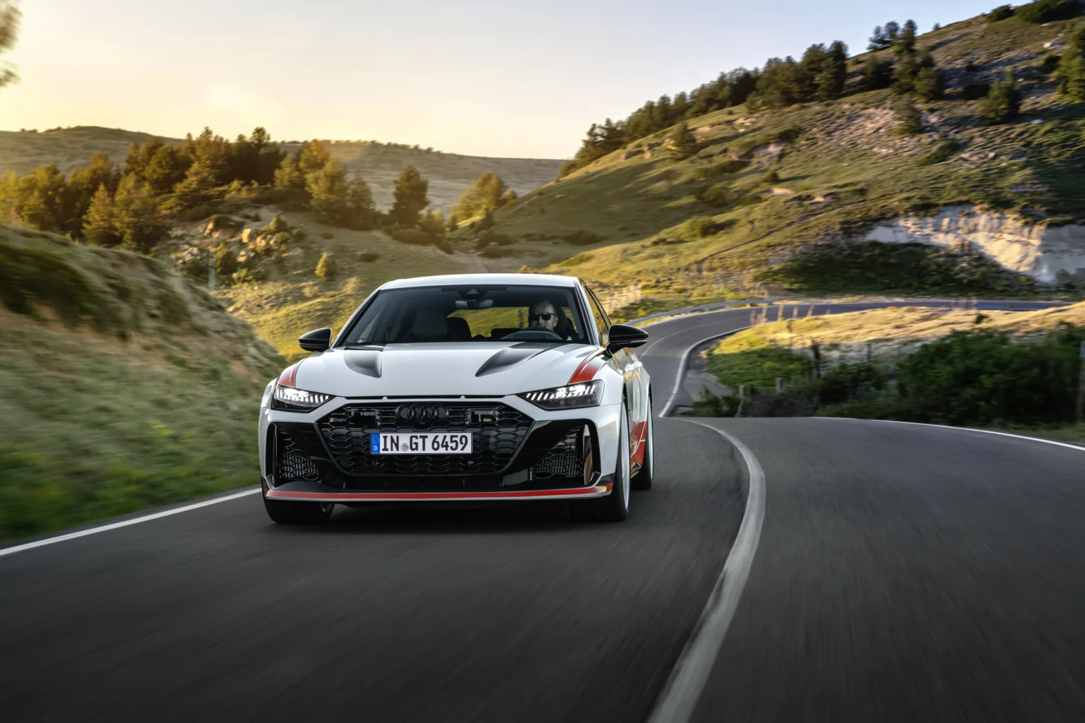 Audi_RS_6_Avant_GT-15-1536x1024-jpeg.web