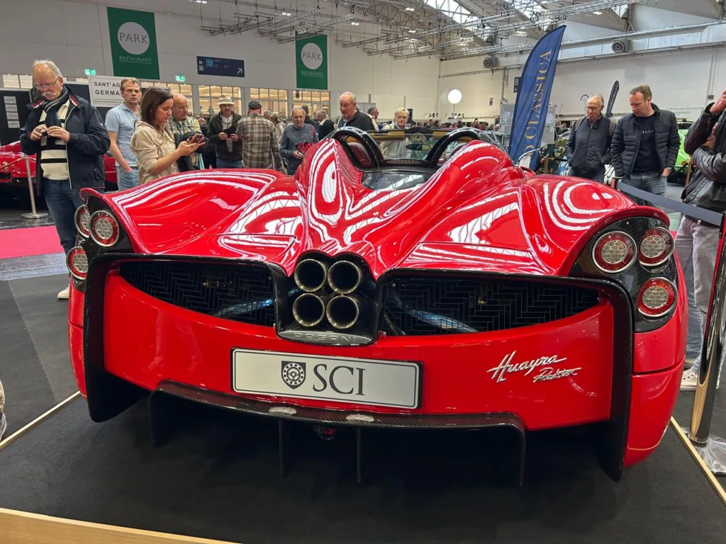 Pagani Huayra Roadster