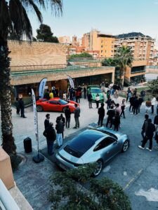 Más de 200 personas disfrutraron de una tarde apasionante en Barcelona con Esade Motor y Club Porsche