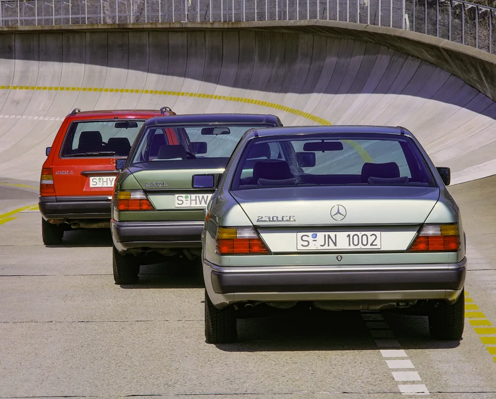 Mercedes W124.