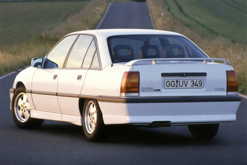 Opel Omega.