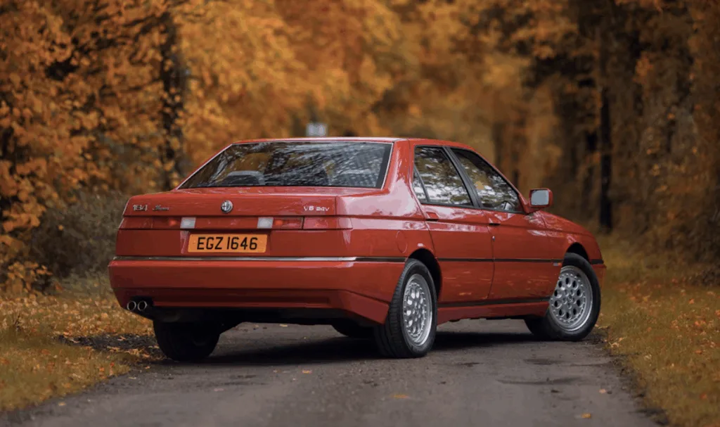 Alfa Romeo 164.