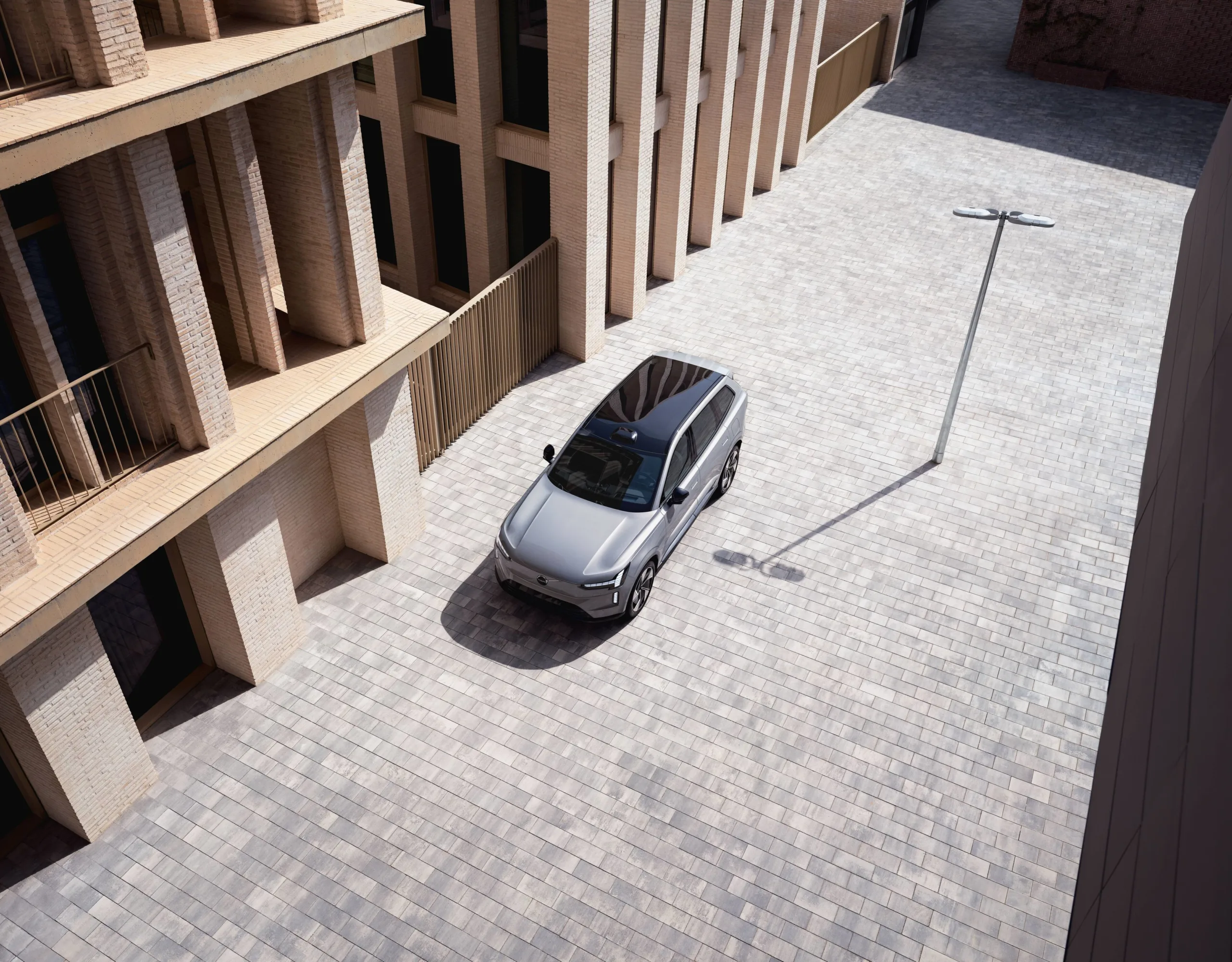 Volvo actualiza el EX90 con carga ultrarrápida