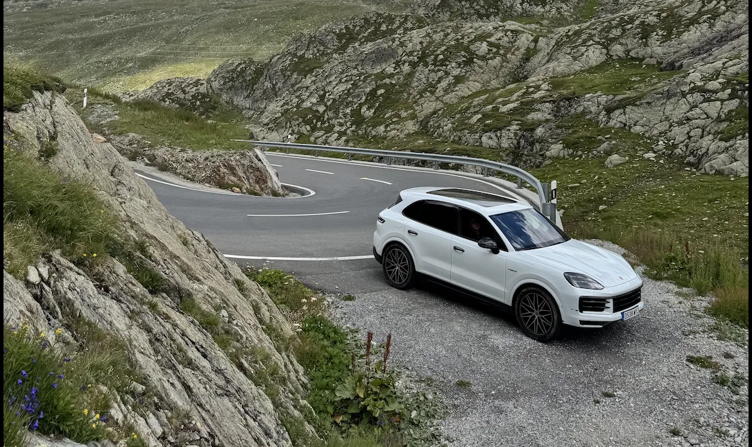 Porsche Cayenne E-Hybrid: un compañero de viaje ideal