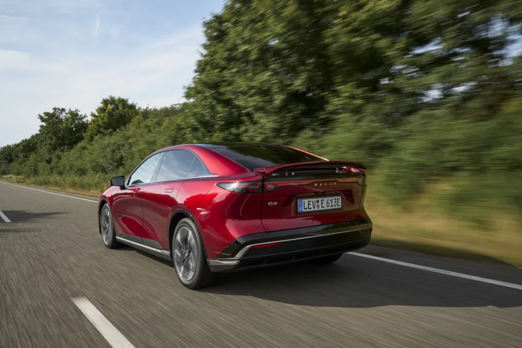 Mazda 6e.