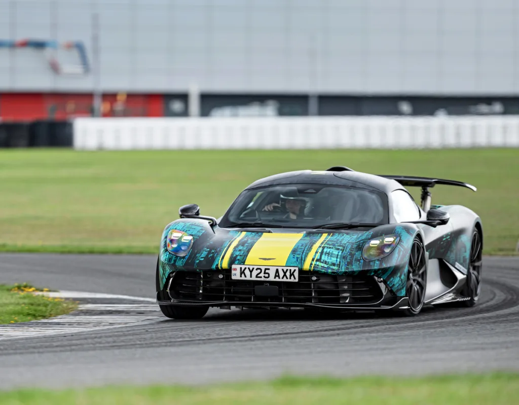 Aston Martin Valhalla 