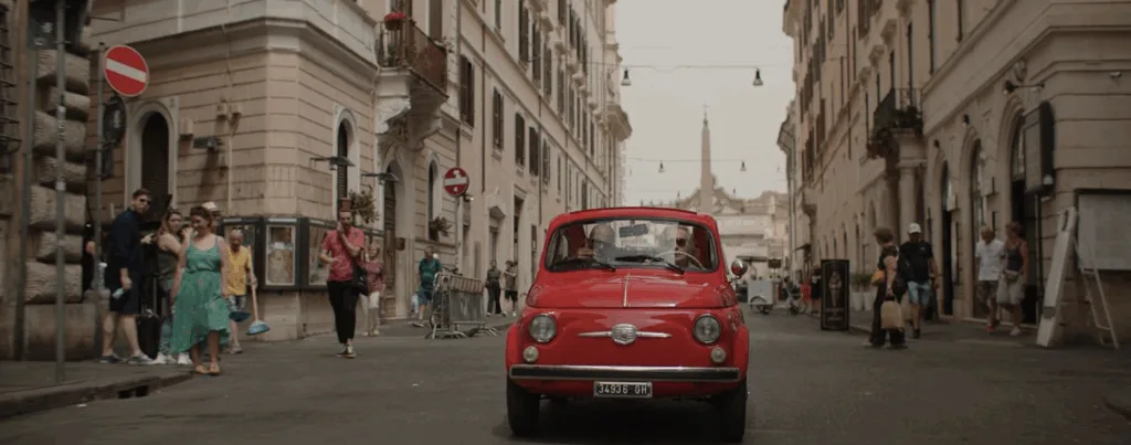 Fotograma de "Luca, seeing red"
