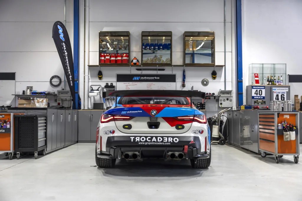 BMW M4 GT4