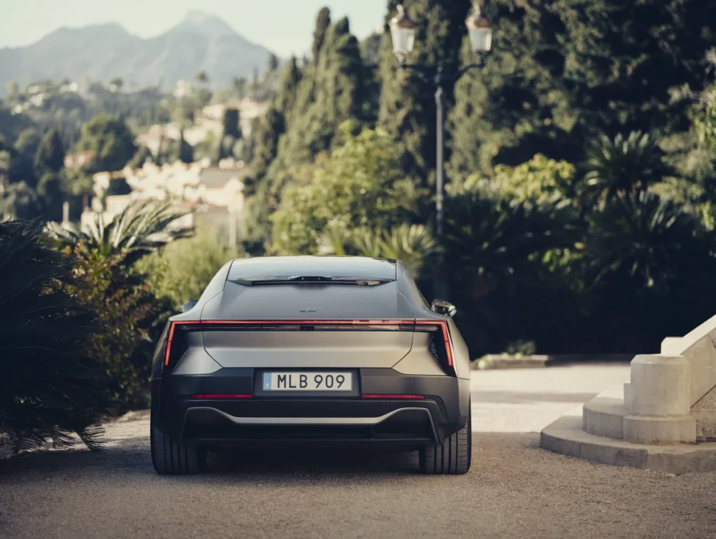 Vista trasera Polestar 5