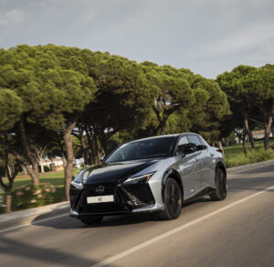 Lexus RZ 550e F Sport