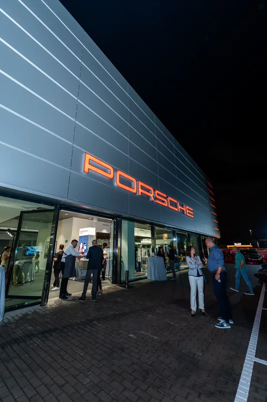 Centro Porsche Hospitalet