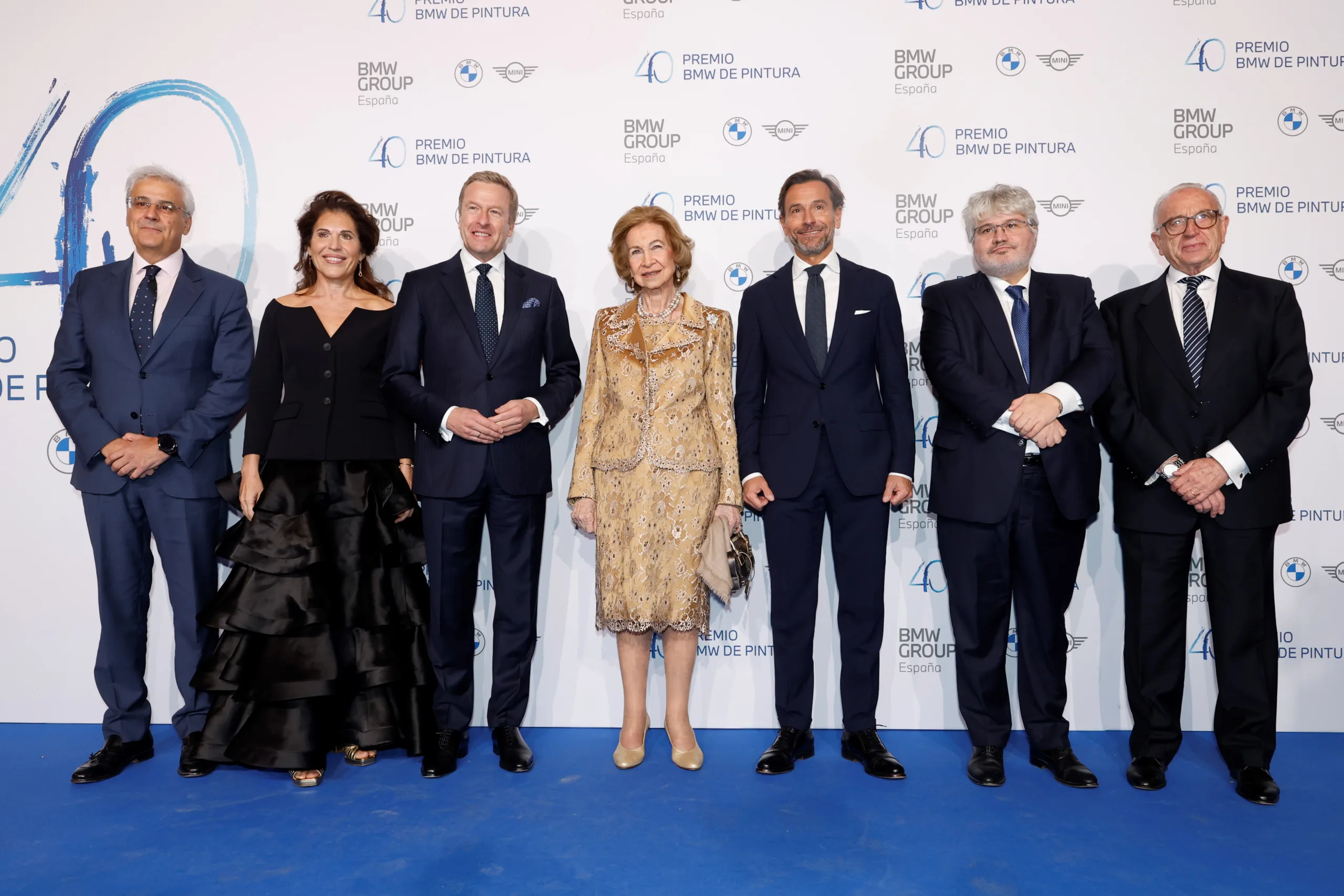 Doña Sofía preside la 40ª edición del premio BMW de pintura Doña Sofía preside la 40ª edición del premio BMW de pintura