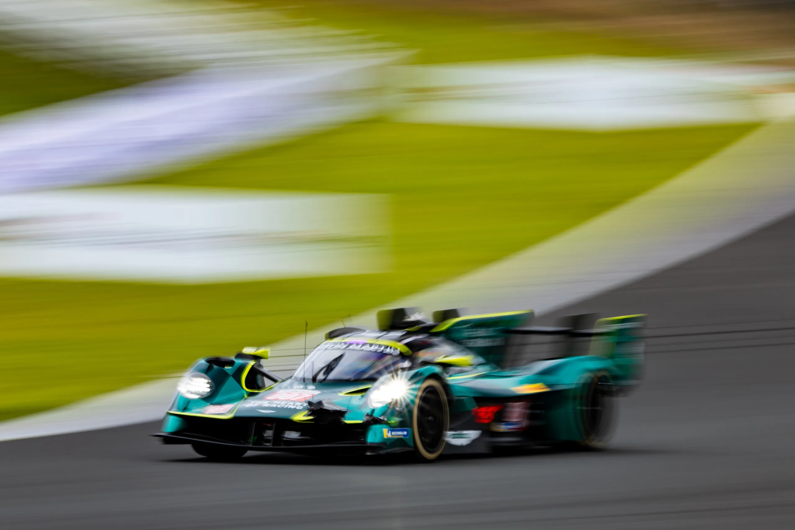 Aston Martin Valkyrie culmina su primera temporada en el WEC