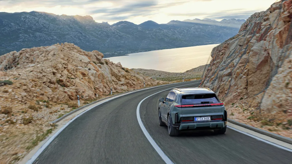 Porsche Cayenne Electric 