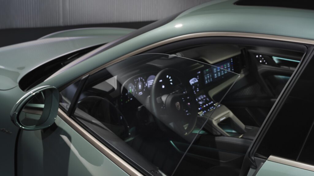 Porsche Cayenne Electric interior