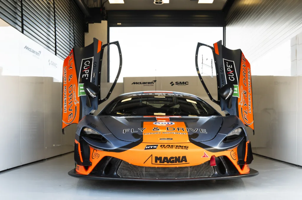 McLaren Artura GT4