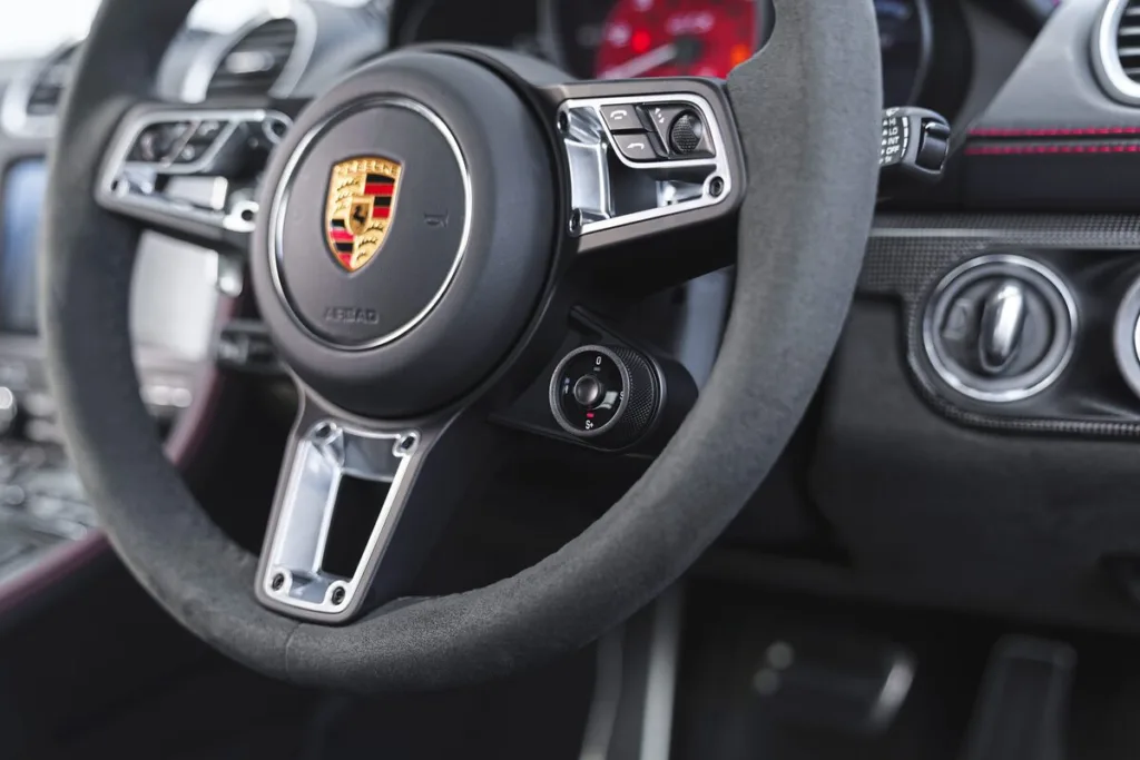 Porsche 718 Cayman GTS