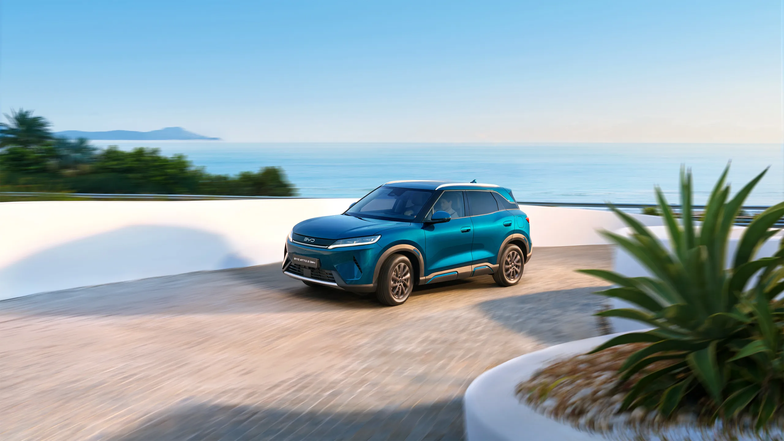 El BYD ATTO 2 DM-i llega a España por 20.940 euros y rompe la baraja de los híbridos enchufables