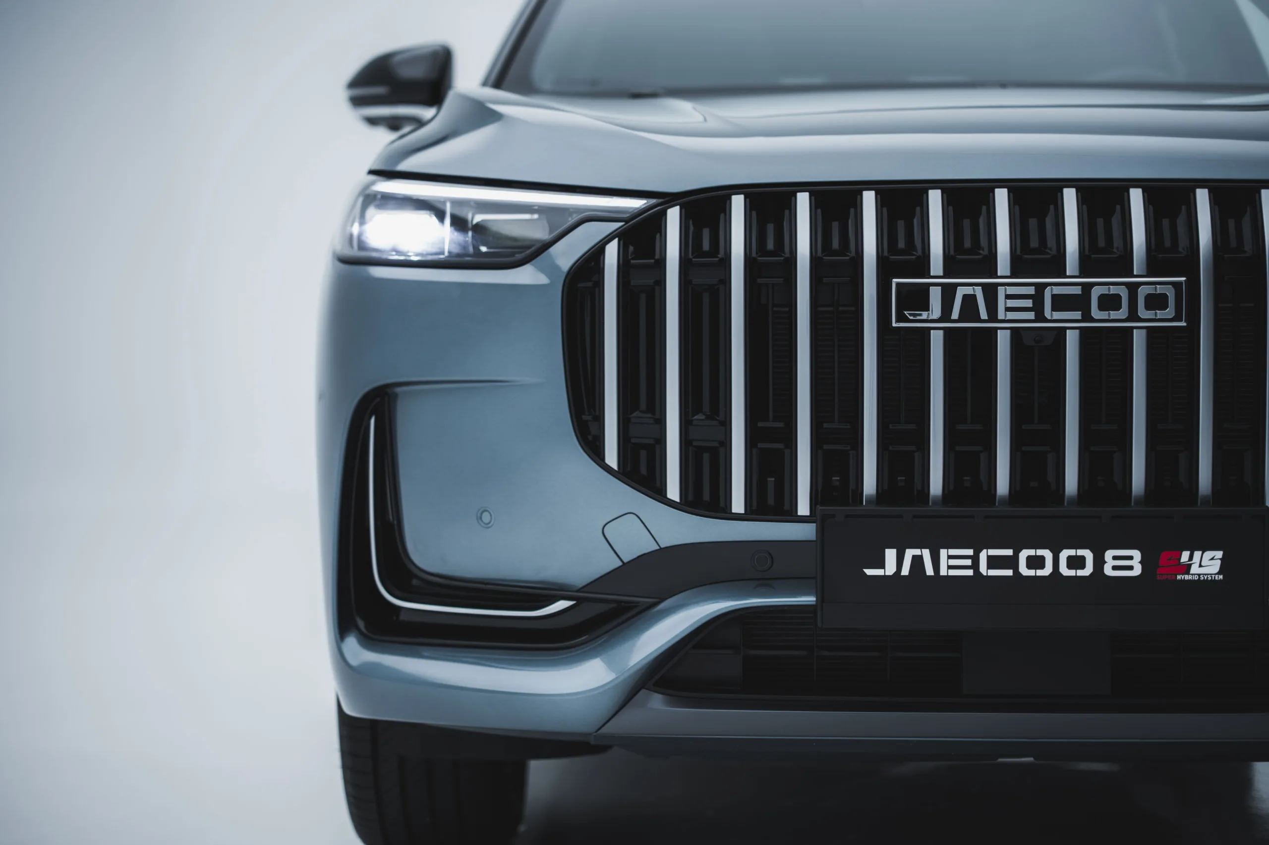 Jaecoo 8 SHS: El SUV de 428 CV y 7 plazas con una batería «imposible»