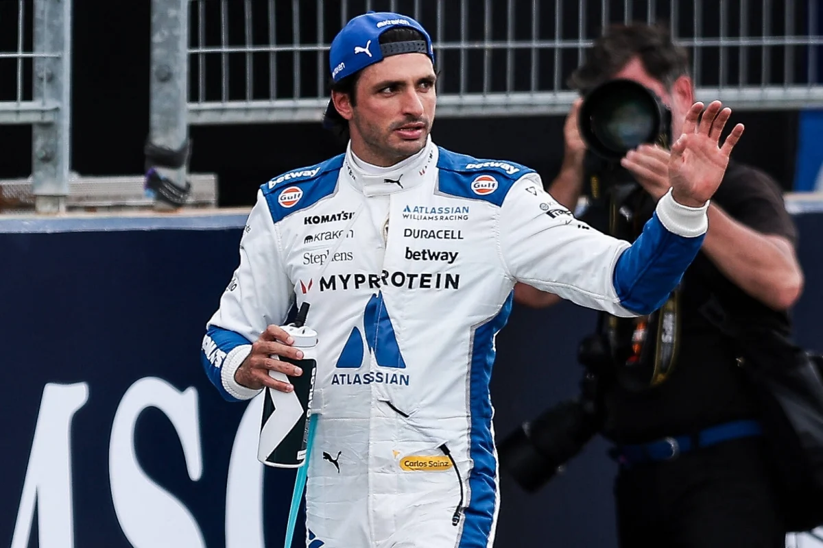 Williams FW48: El ancla de Carlos Sainz en el asfalto de Suzuka