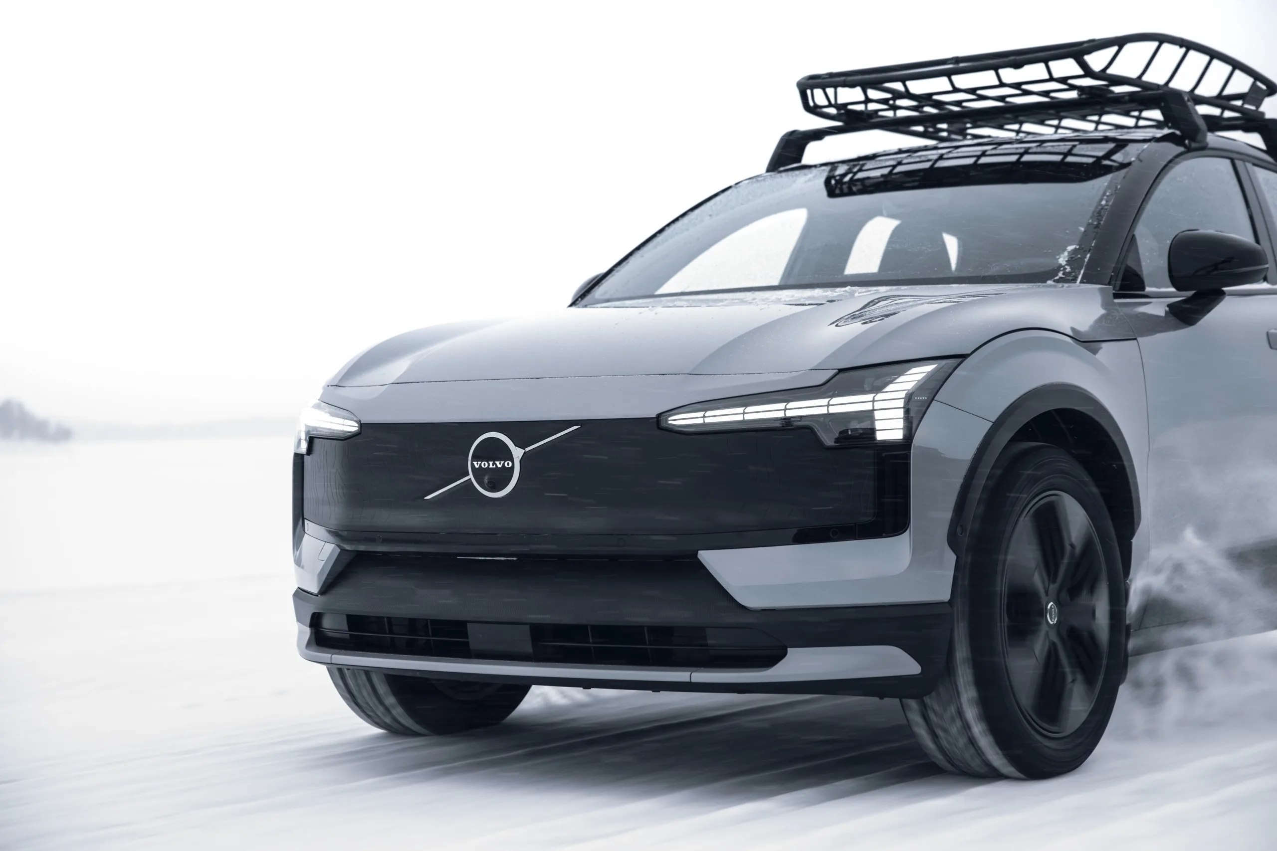 Volvo electrifica el concepto Cross Country con los nuevos EX30 y EX60