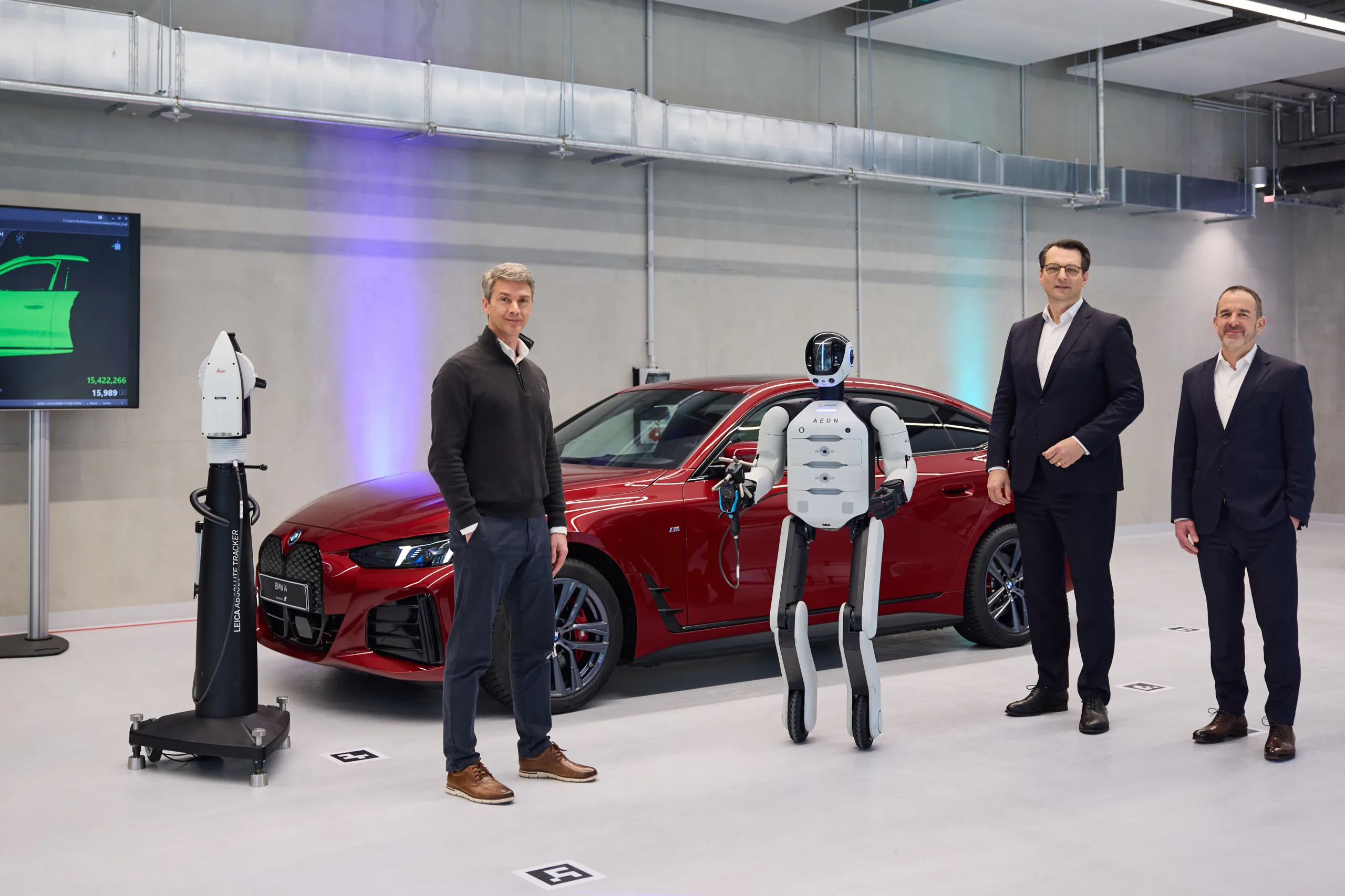 BMW integra robots humanoides en su fábrica europea