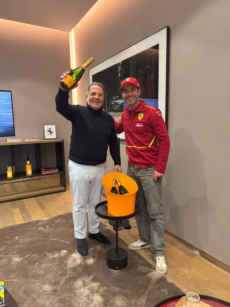 Nuestro director, Emilio Olivares tuvo la oportunidad de charlar y disfrutar de un buen rato con Miguel Molina