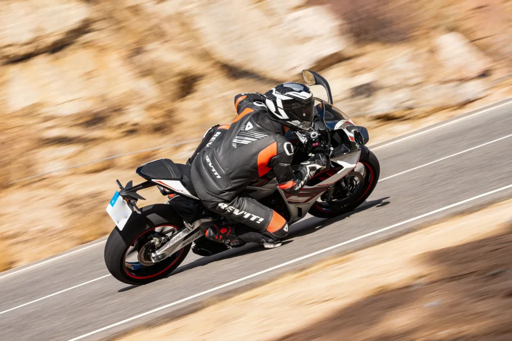 Cebreros y sus curvas.