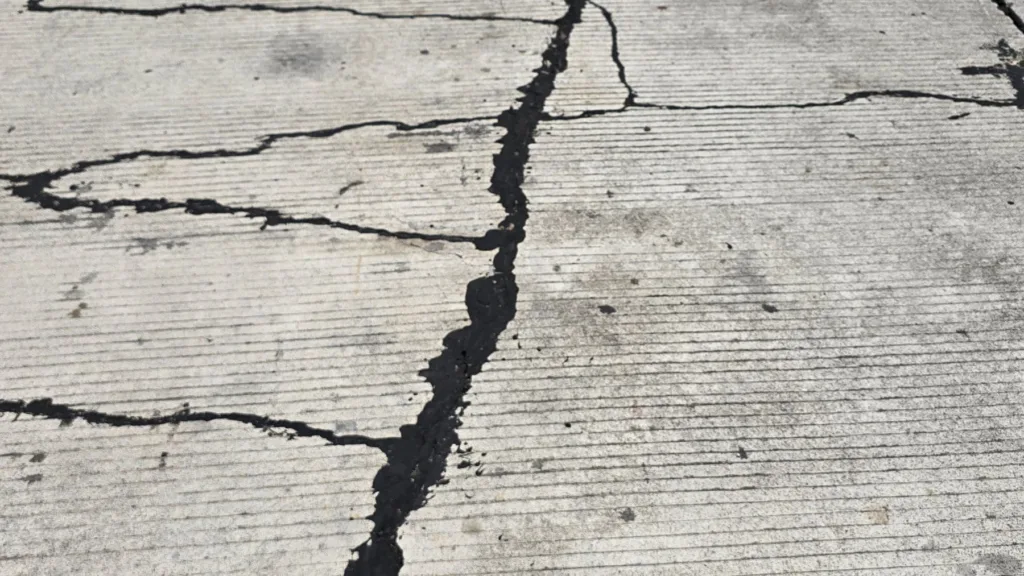 La estrategia de la administración es acostumbrar al ciudadano al mal estado de las carreteras EFE