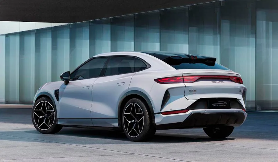 La marca de coches chinos BYD supera con creces a Tesla BYD