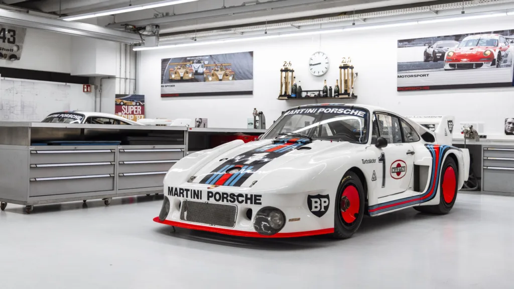 Detalle del motor 1.4 litros del Porsche 935 Baby y su chasis de aluminio ultra ligero