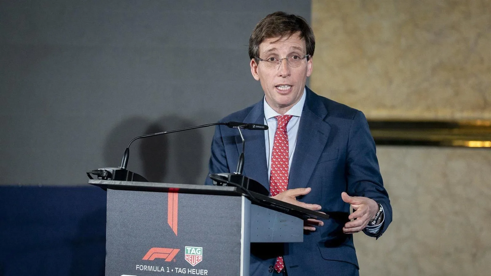 F1 en Madrid: La apuesta suicida de Almeida contra el calendario de la FIA