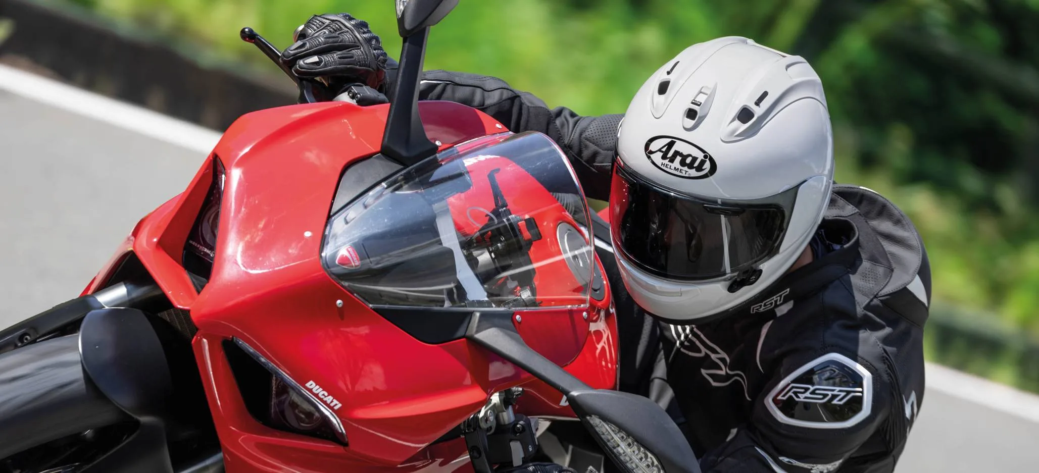 Arai RX-7V EVO: líder de homologaciones