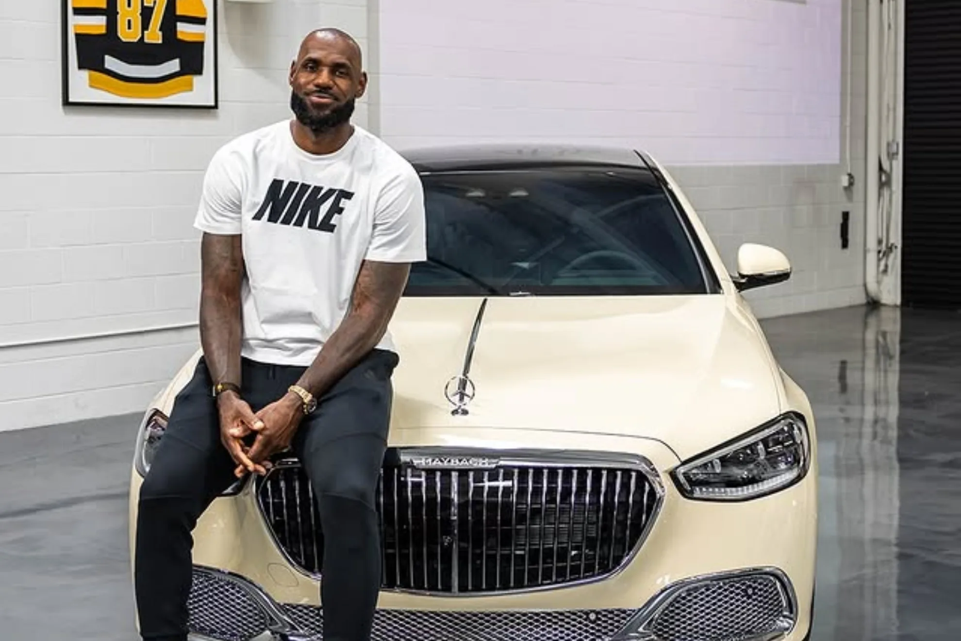 LeBron James y el Mercedes de los 700 CV: Cuando el ego se convierte en filantropía de lujo