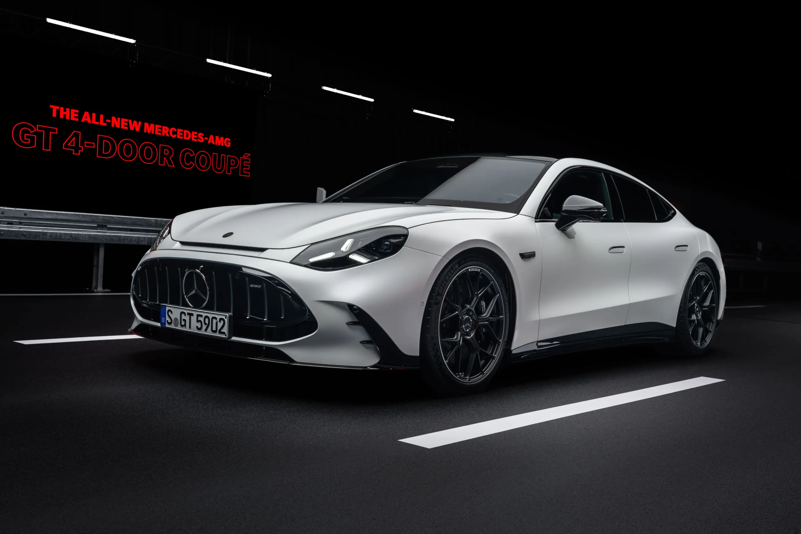 Mercedes-AMG GT 4 puertas Coupé: Affalterbach entra en una nueva dimensión