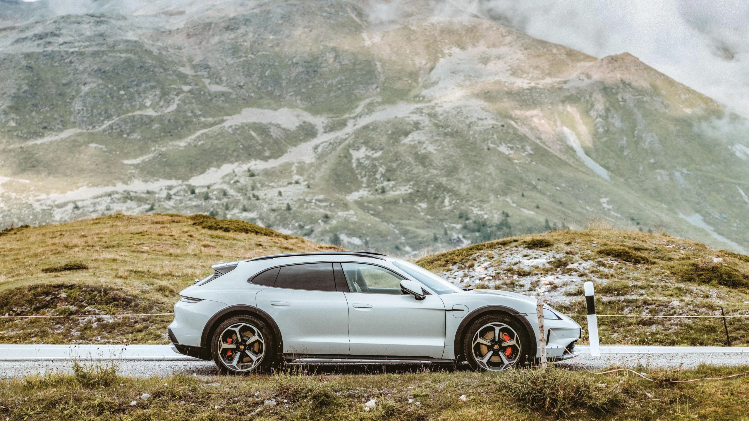 Por qué los Alpes siguen siendo el lugar perfecto para un Porsche