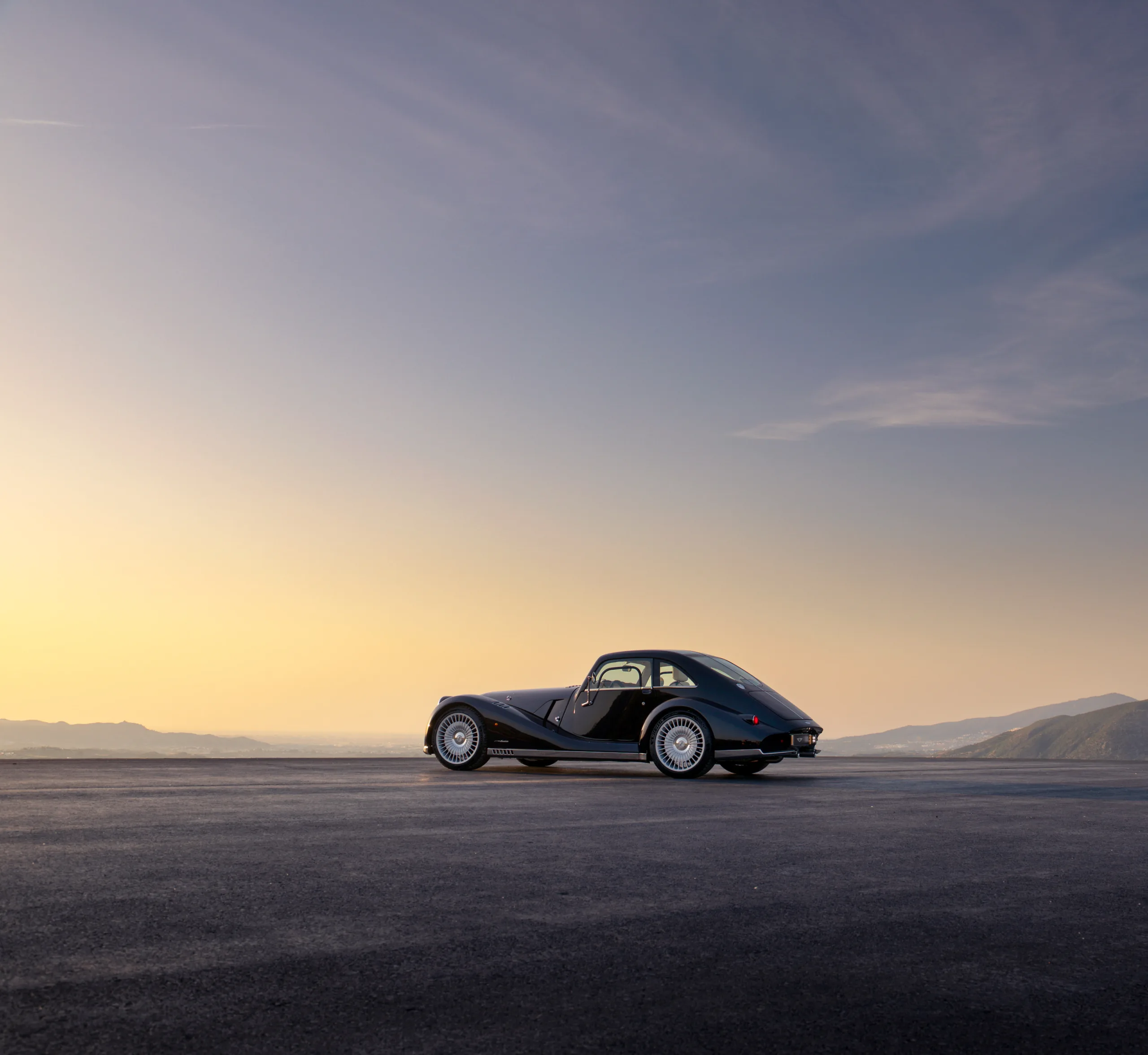Morgan fabricará solo nueve unidades de su nuevo coupé artesanal
