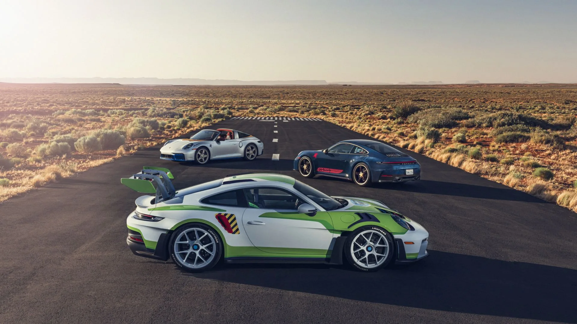 Porsche convierte a Woody, Buzz y Jessie en tres exclusivos 911 Porsche convierte a Woody, Buzz y Jessie en tres exclusivos 911