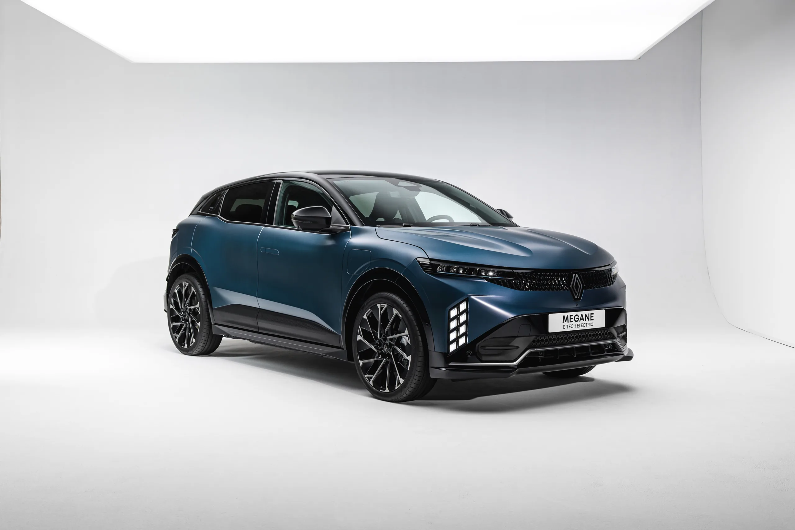 El nuevo Renault Megane E-Tech estrena una batería que es una primicia mundial El nuevo Renault Megane E-Tech estrena una batería que es una primicia mundial