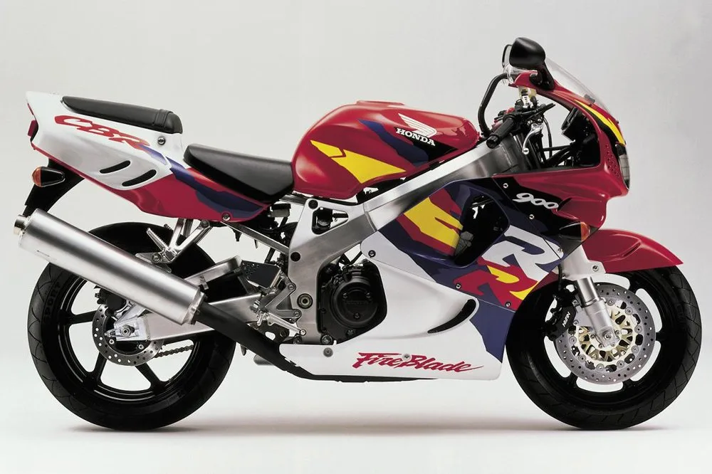 Honda CBR 900RR Fireblade.