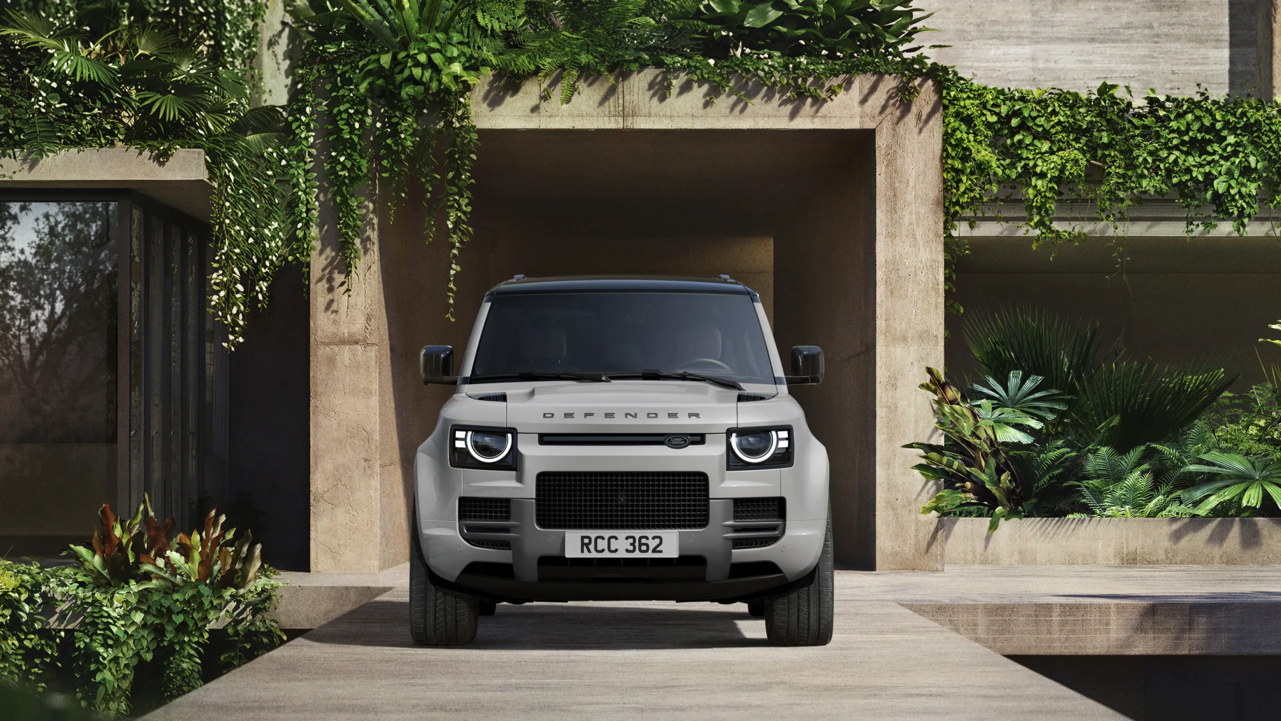 El Land Rover Defender estrena la versión Vertex y suma motores, seis plazas y más personalización