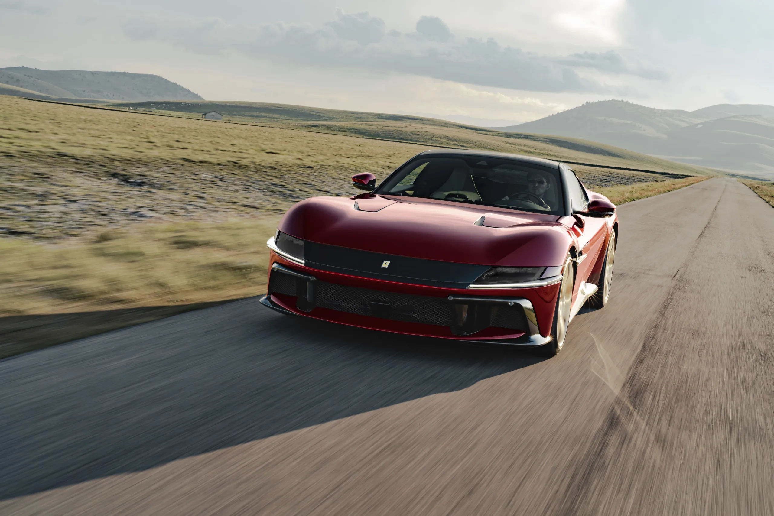 Ferrari recupera el cambio manual: así es el nuevo 12Cilindri que devuelve el protagonismo al conductor