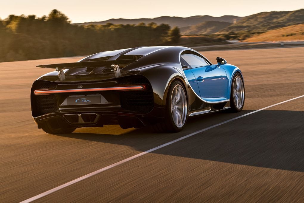 ¿Por qué no puede alcanzar el Bugatti Chiron 450 km/h?