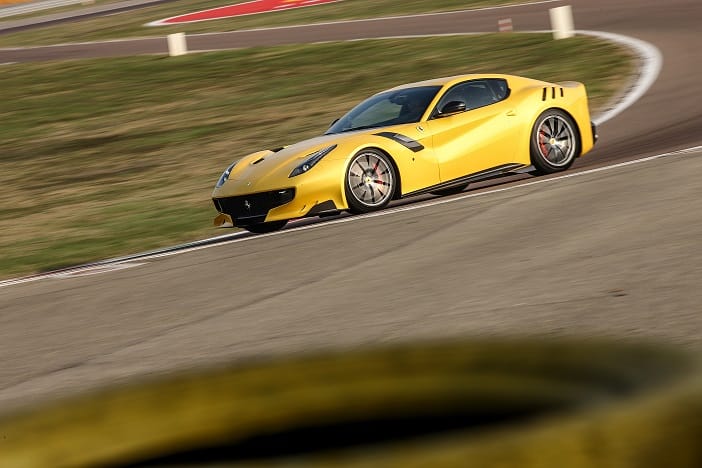 150695_car-f12tdf