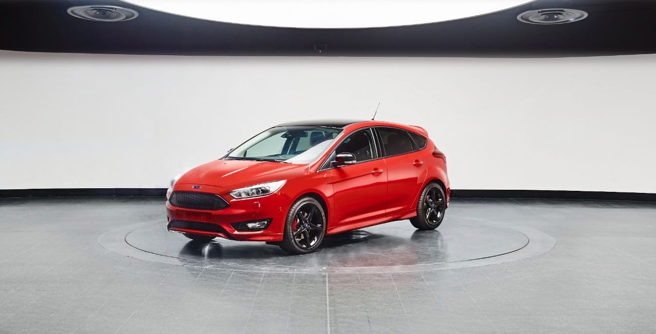 Ford Focus Red y Black Edition: colorido deportivo