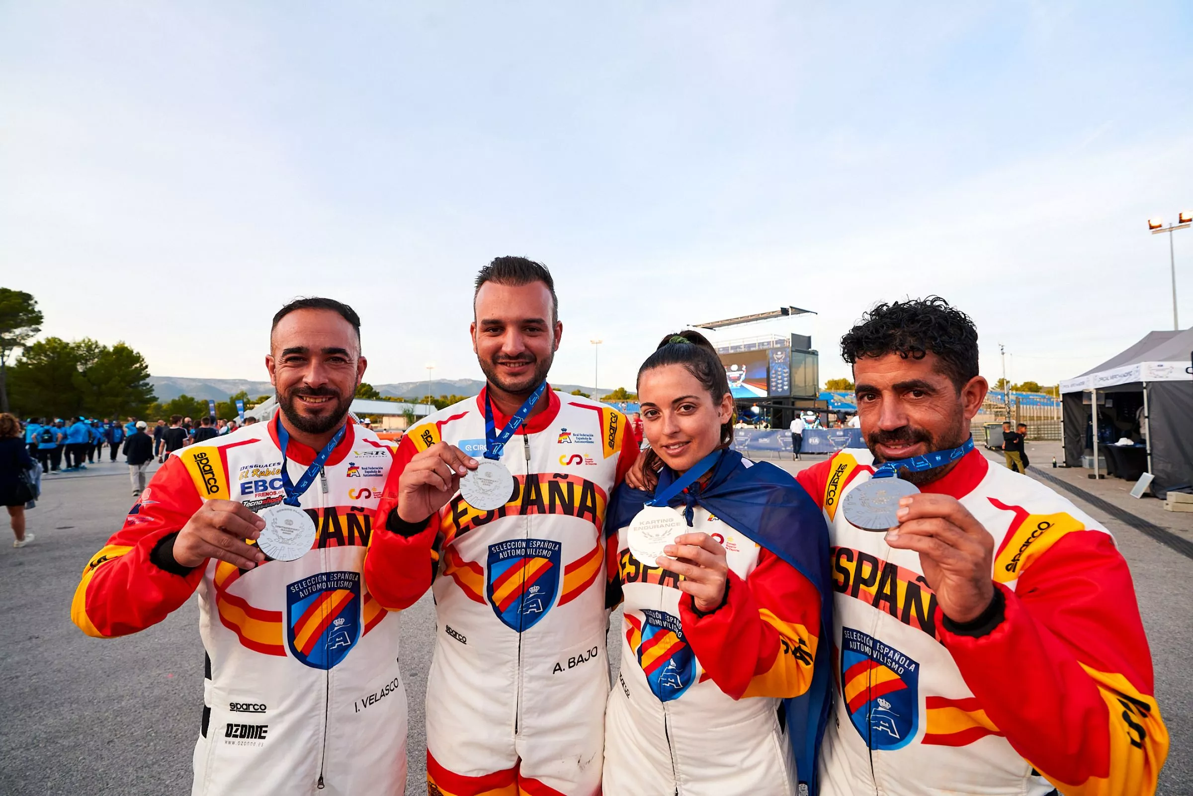 En 2022 España brilló con ocho medallas | En la foto: Iván Velasco (que compite este año) junto a Álvaro Bajo, Alba Cano y José Manuel Pérez-Aicart