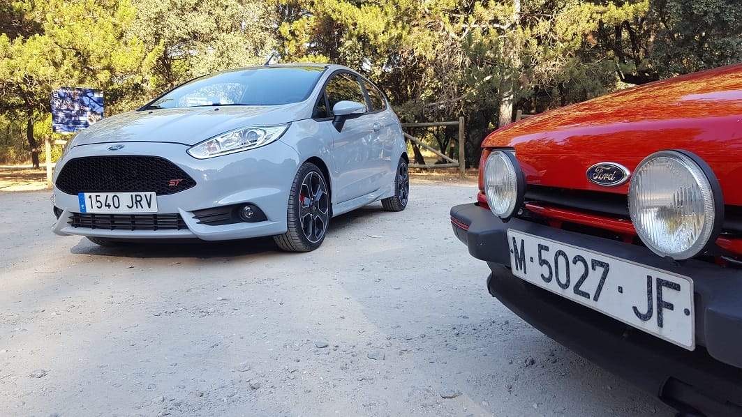 Videoprueba Ford Fiesta ST200 y Fiesta XR2: orgulloso de su nieto